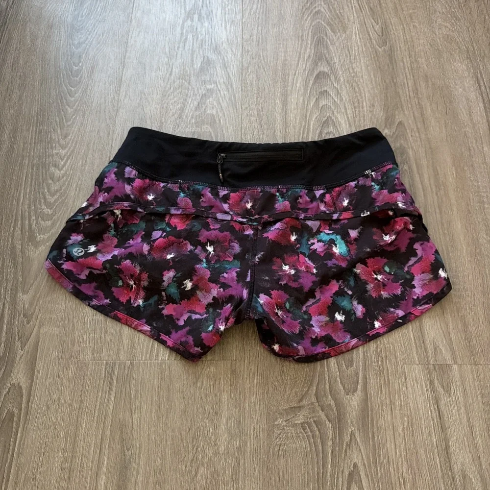 Lululemon‎ Speed Shorts Mini Midnight Bloom Black Deep Fuschia, Sz 4 Pink/Purple